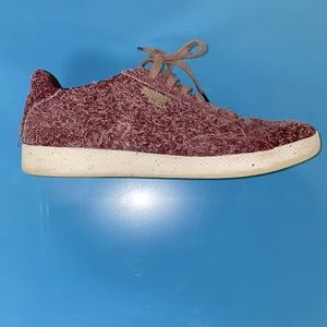 Rare Puma “Fuzzy Suede” Sneakers in purple.